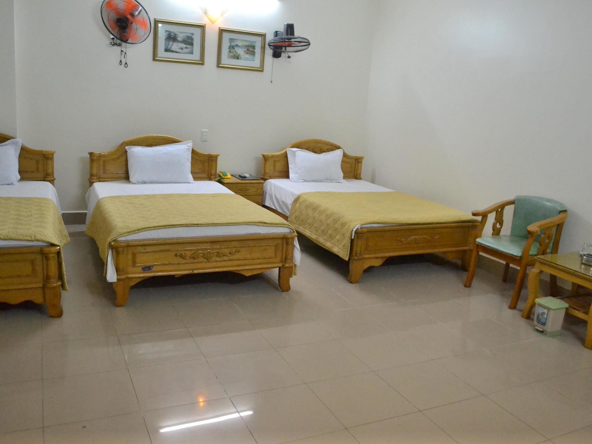 Hoang Ngoc Hotel Dong Khe Sau Kültér fotó