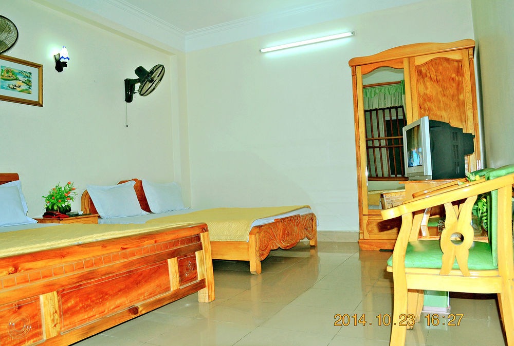 Hoang Ngoc Hotel Dong Khe Sau Kültér fotó