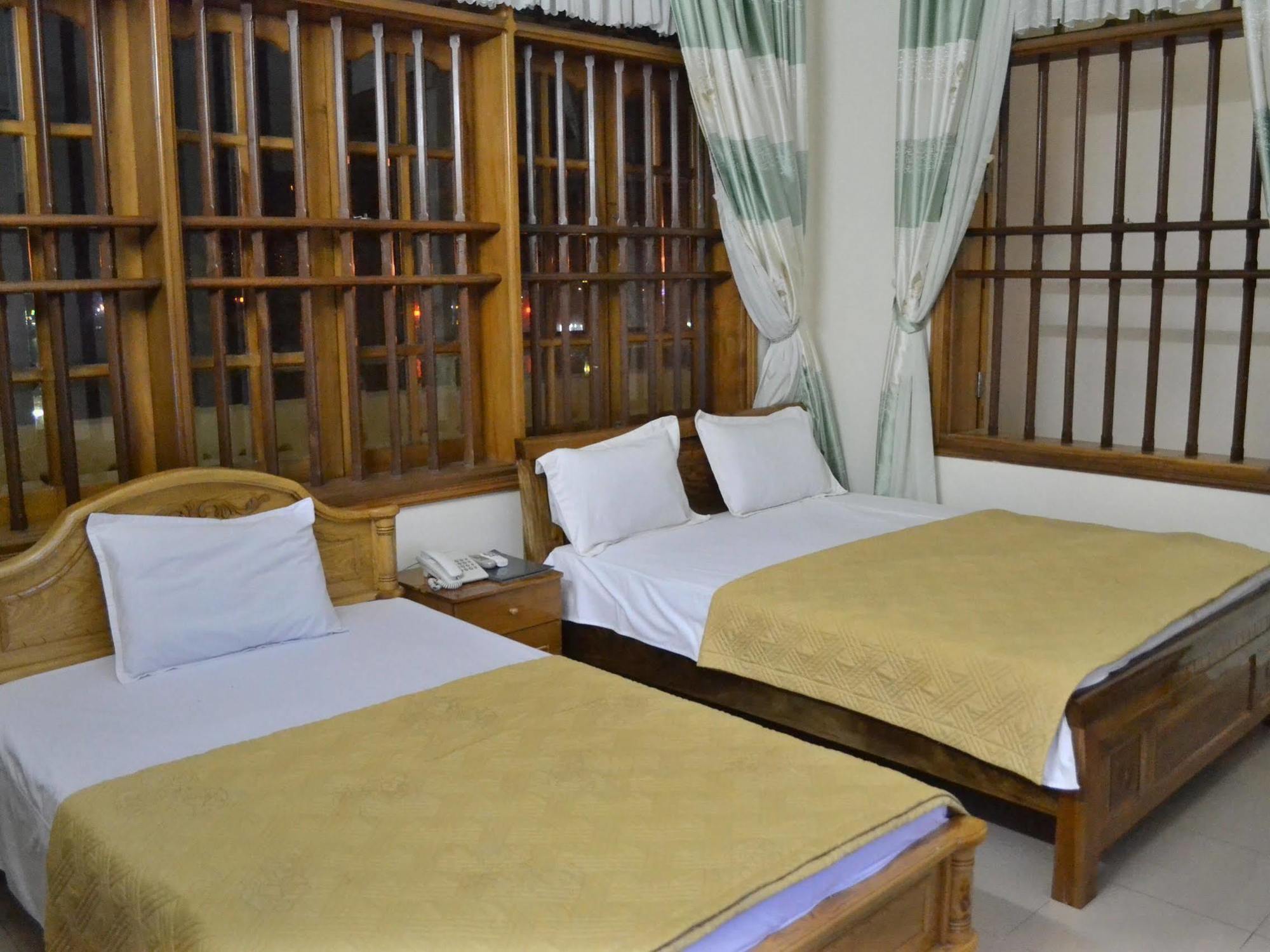 Hoang Ngoc Hotel Dong Khe Sau Kültér fotó