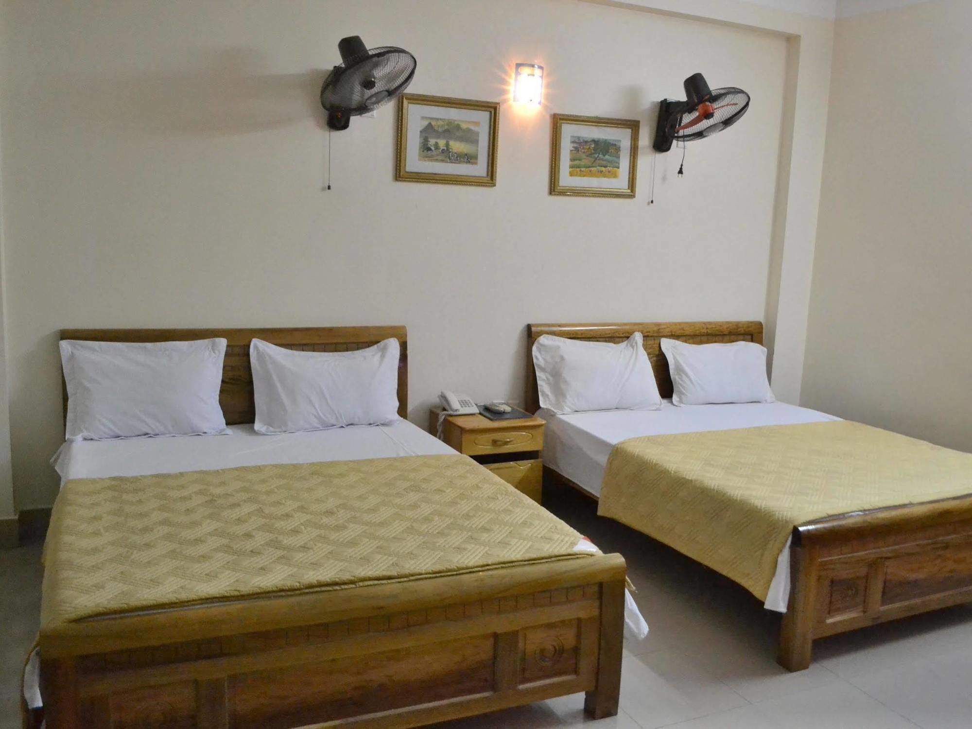 Hoang Ngoc Hotel Dong Khe Sau Kültér fotó