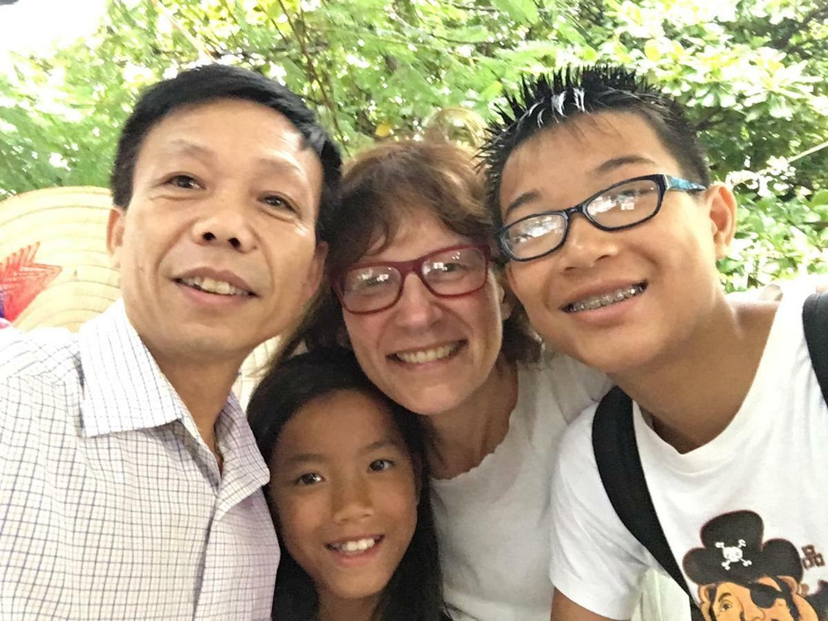 Hoang Ngoc Hotel Dong Khe Sau Kültér fotó